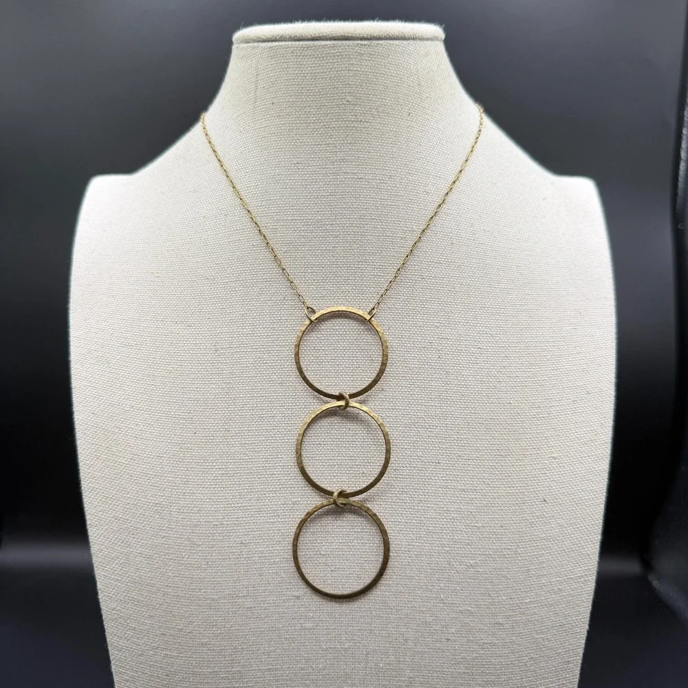 N/A sleek gold